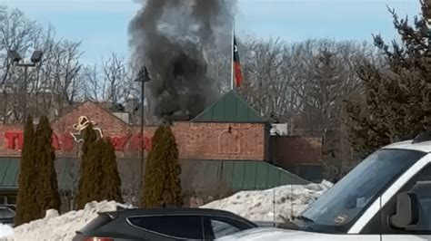 Fire, smoke spotted coming from roof of Texas Roadhouse in Scarborough