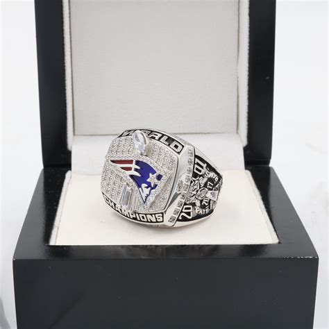 2001 New England Patriots Ultra Super Bowl Ring – HYPERINGS