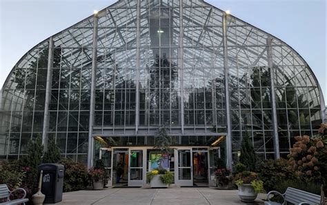 Krohn Conservatory - Go Wandering