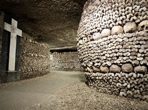 Paris Catacombs – The Bones of Over 6 Million Souls Under the City ...