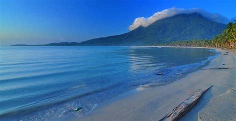 √ Keindahan Pulau Natuna, Si Cantik Yang Jadi Rebutan | Wisatalova