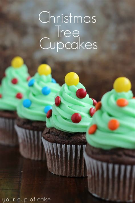 Christmas Cupcakes | Skip To My Lou