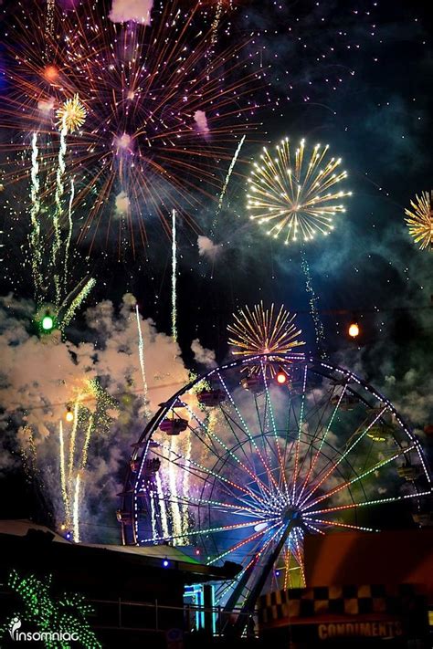 Pin by Nicole 🦄 on Electric Daisy Carnival | New year fireworks ...