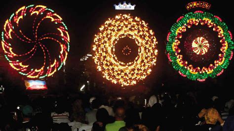 Rains won’t stop Pampanga’s giant ‘parol’ show | Inquirer News