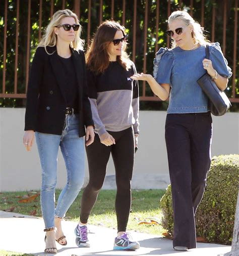 Jennifer Garner: With her Friends-10 | GotCeleb