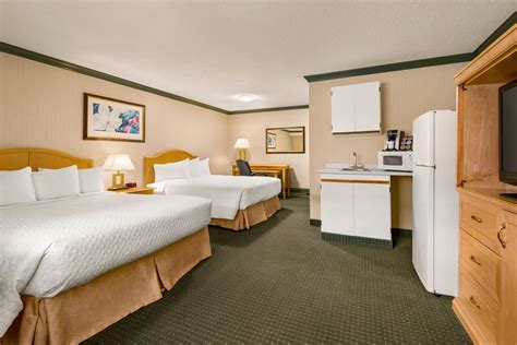 Travelodge by Wyndham Dawson Creek | Dawson Creek, BC Hotels