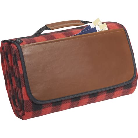 Field & Co.7950-89 - Buffalo Plaid Picnic Blanket $18.99 - Accessories