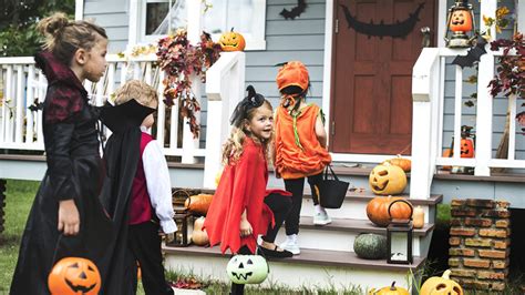 Tips for Throwing a Kid-friendly Halloween Party | Scrumptious Bites