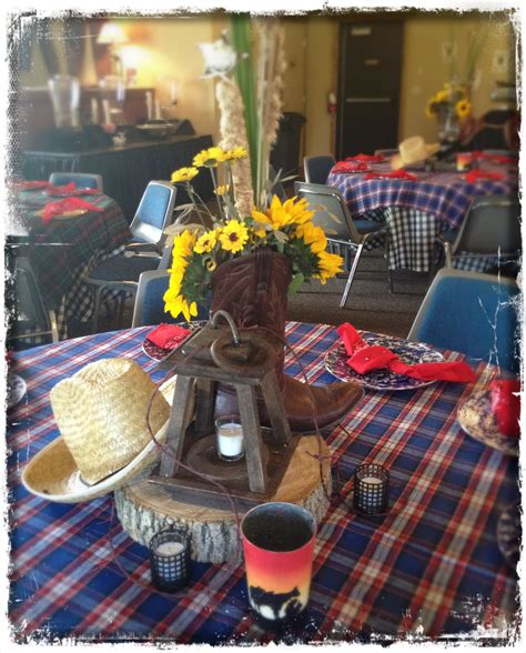 Best 25+ Cowboy boot centerpieces ideas on Pinterest | Cowgirl party centerpieces, Rodeo ...