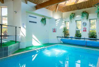 Leisure Facilities & Local Sports – Knoll House