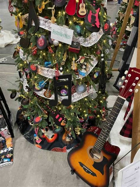 Music Themed Christmas Tree Ideas - Design Dazzle