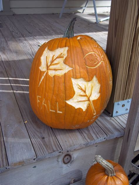 20+ Fall Themed Pumpkin Carving – The Urban Decor