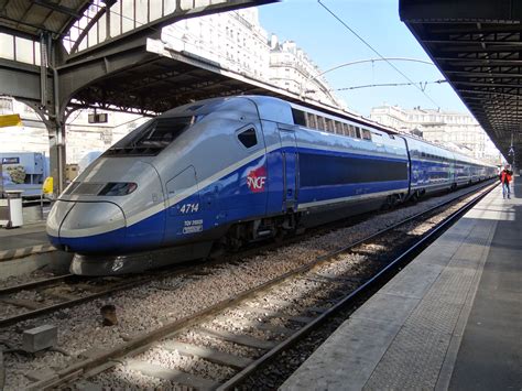 FUNET Railway Photography Archive: France - TGV trains