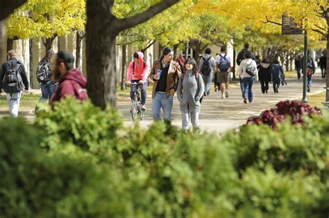 Students on campus | Carnegie Mellon University | Flickr