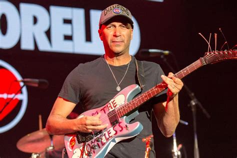 Tom Morello Explains How He Decided To Be A Guitar Player In The First Place