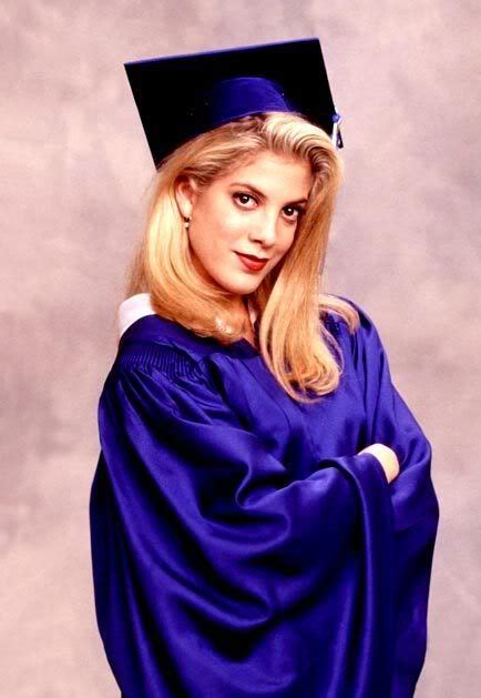 Donna Martin graduates...20 years! | funny | Pinterest | 20 years, Beverly hills 90210 and TVs