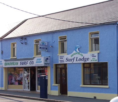 Bundoran Surf Company Surf Lodge: Bundoran Surf Co. - Natural Surfing ...