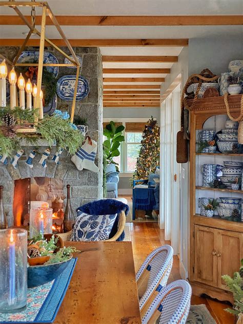 A Cozy Cottage Christmas on the Maine Coast - Molly in Maine