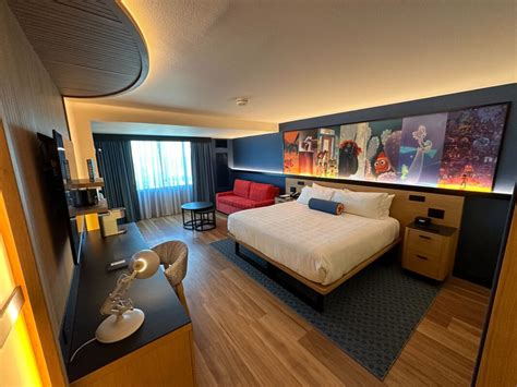 PHOTOS, VIDEO: Tour a Standard Room at the Reimagined Pixar Place Hotel ...