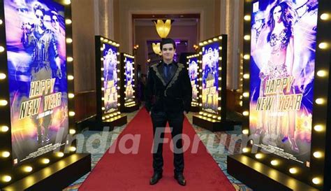 Vivaan Shah was at the World Premiere of Happy New Year in Dubai Media