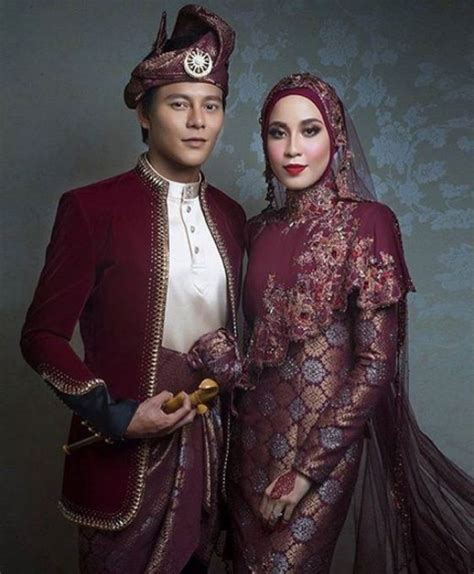 Baju Pengantin Tradisional Melayu