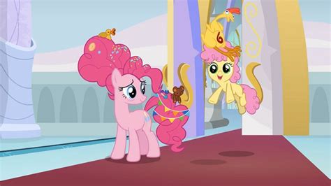 Grown-up older ponies from My Little Pony season 9 episode 26. Spoiler! - YouLoveIt.com