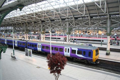 Manchester Piccadilly railway station | englandrover.com