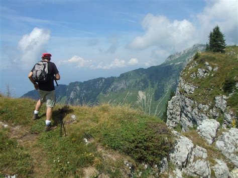 An afternoon's hike to the Rochers de Naye