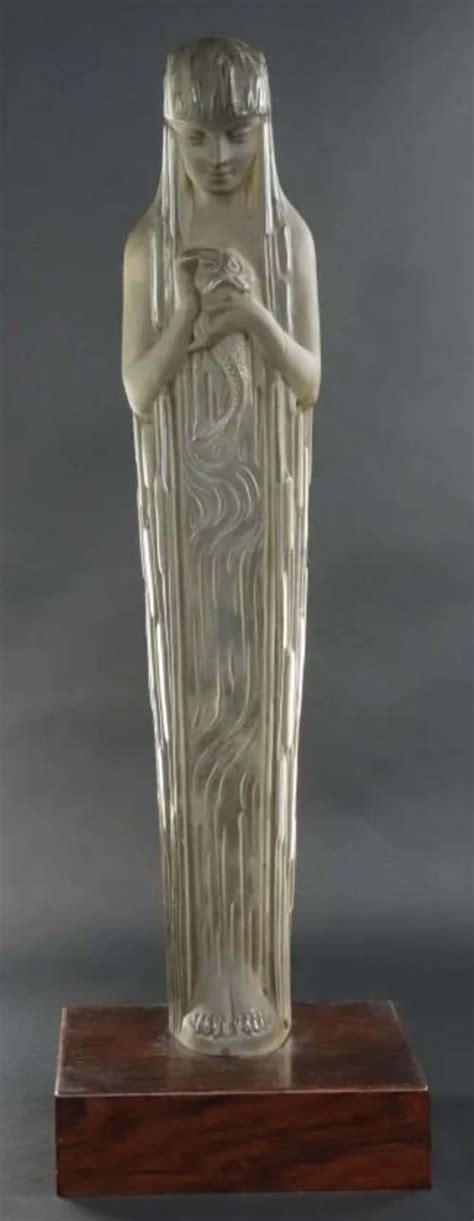 Lalique Doris Source de la Fontaine Statue 22041 - RLalique.com