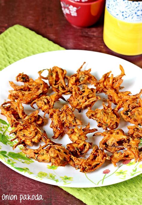 Pakodi recipe | Onion pakora recipe | South Indian style onion pakoda