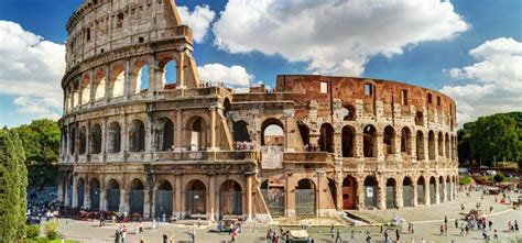 Why Was The Colosseum Built? - Italy Fun Facts - The Roman Guy