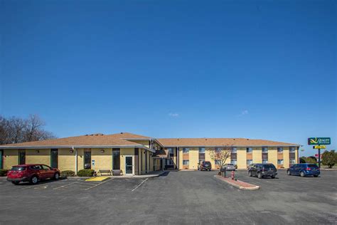 Quality Inn & Suites West Bend, WI - See Discounts