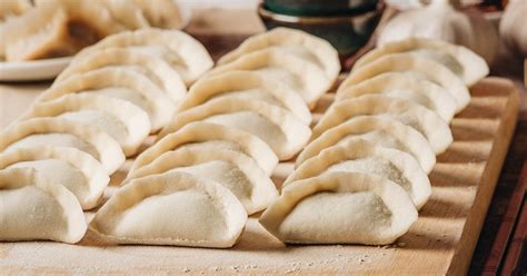 How To Make Chinese Dumpling Dough Recipe | Deporecipe.co