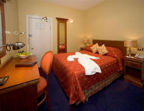 Old Waverley Hotel in Edinburgh - Room Deals, Photos & Reviews