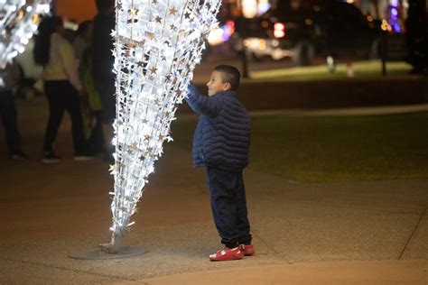 Glendale Glitters 2023 Christmas lights are shining. Here's a look