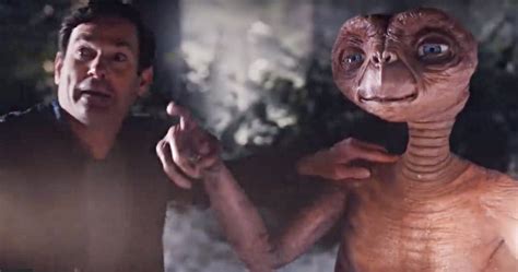 E.T. and Elliot Return in A Holiday Reunion Short