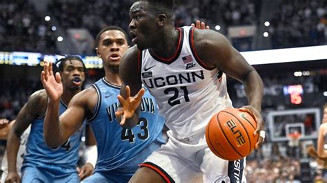 UConn beats rival Villanova 74-66 | fox61.com