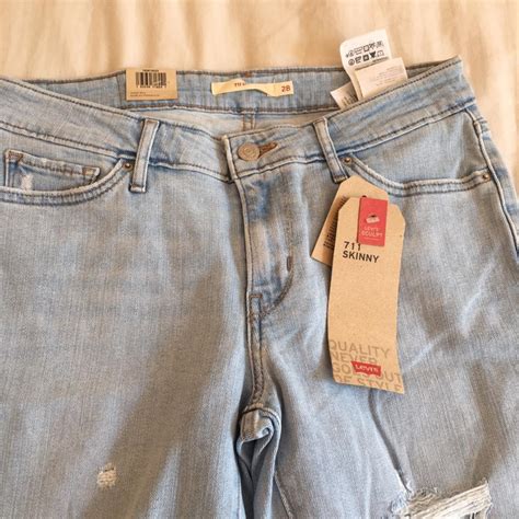 Levi’s 711 Skinny Women’s Jeans Waist size 28 Mid... - Depop