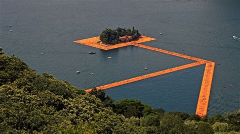 Christo’s Lake Iseo Floating Piers Allow Visitors to Walk on Water | Architectural Digest