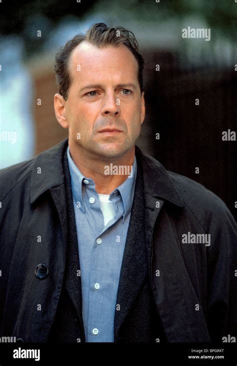 BRUCE WILLIS THE SIXTH SENSE (1999 Stock Photo: 31102620 - Alamy