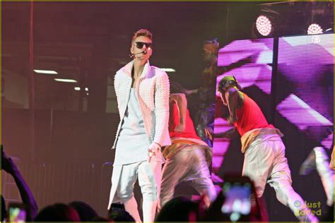 Justin Bieber Debuts 'Hold Tight' Song & Lyrics - LISTEN NOW! | Photo 609800 - Photo Gallery ...