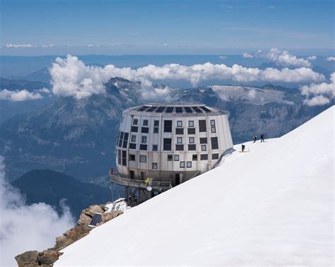 Overcrowded And More Dangerous, Mont Blanc Faces A Crisis | Mountain Planet