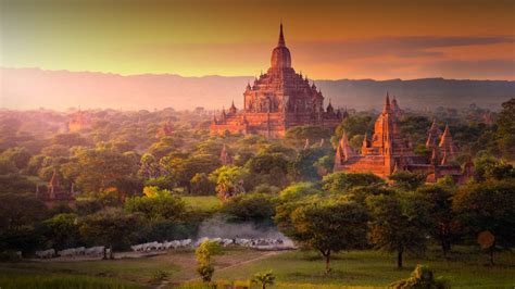 Pagoda landscape in the plain of Bagan, Myanmar, Burma | Windows Spotlight Images