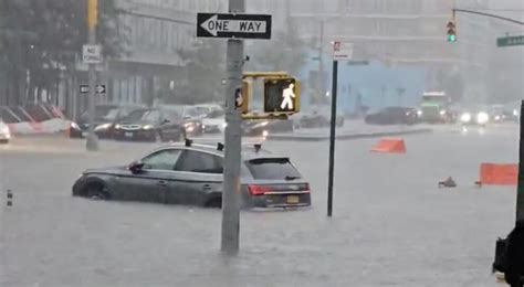 New York flooded by heavy rains, subway partly paralyzed - Insider Paper