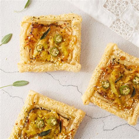 CHEESE AND LEEK TARTS » The Vegan Dairy