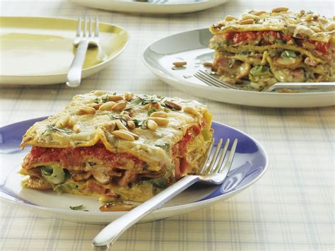 Vegetarian Lasagna with Mushrooms recipe | Eat Smarter USA