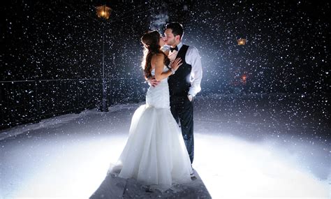 Capture Those Forever Moments in a Memorable Wedding Video!