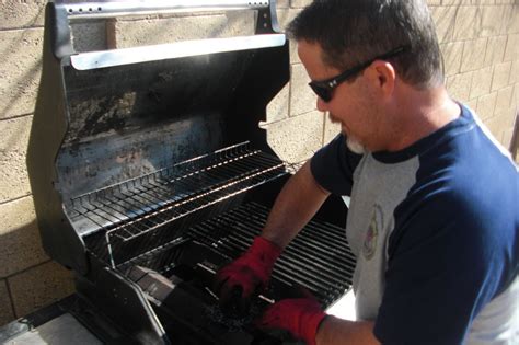 Hate cleaning the grill? Some hire professionals | lehighvalleylive.com