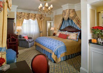 Broadmoor Classic Room | Elegant hotel, Broadmoor hotel, Resort rooms