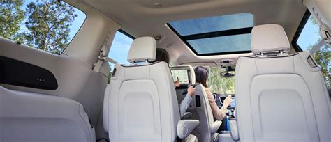 Chrysler Pacifica - Interior Features for 8 Passengers